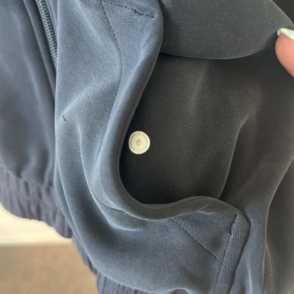 Lululemon Softstreme Black Zip-Up Jacket - Picture 2 of 3